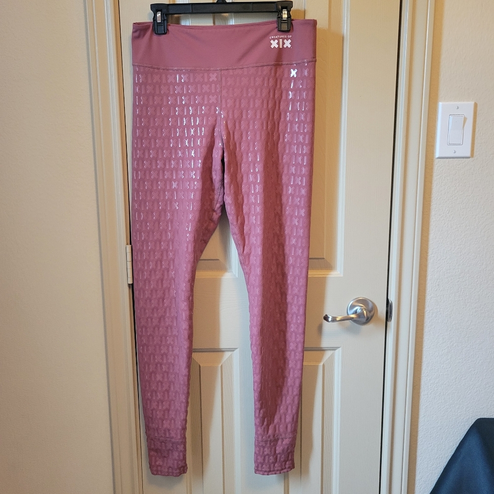 CXIX Gecko Grip™ Leggings: Mauve